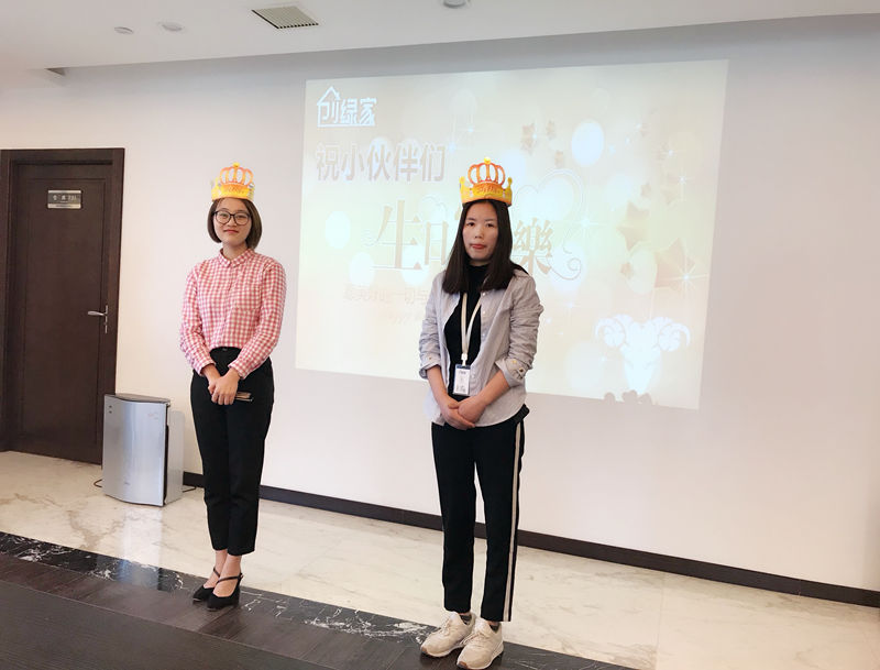 【4月生日會】業務很硬核，而我們只是甜美小公舉